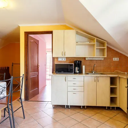 בית נופש Lian By Interhome בלטונפנבש